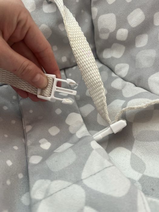 Продавам бебешка люлка 4moms mamaRoo