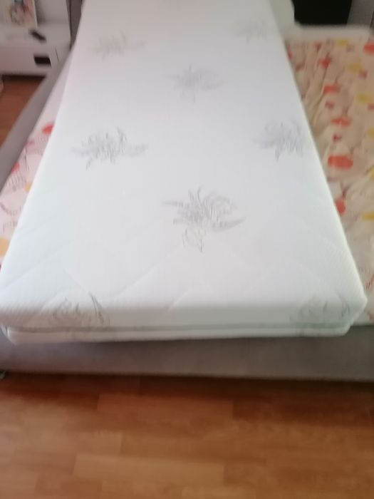 Vând Saltea ADORMO 90X200 cm