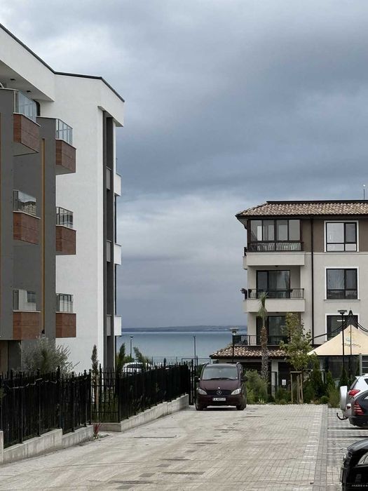 Продава се Двустаен апартамент в Бургас, Център - 68 кв.м за 1868 €/кв.м - Снимка #3