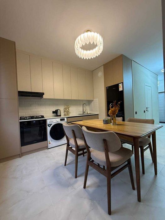 2х-комнатная 65 м² с новым ремонтом — ЖК Баку