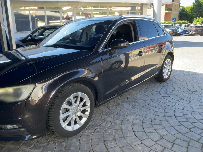Audi A3 Sportback 1.6 TDI Attraction 2014