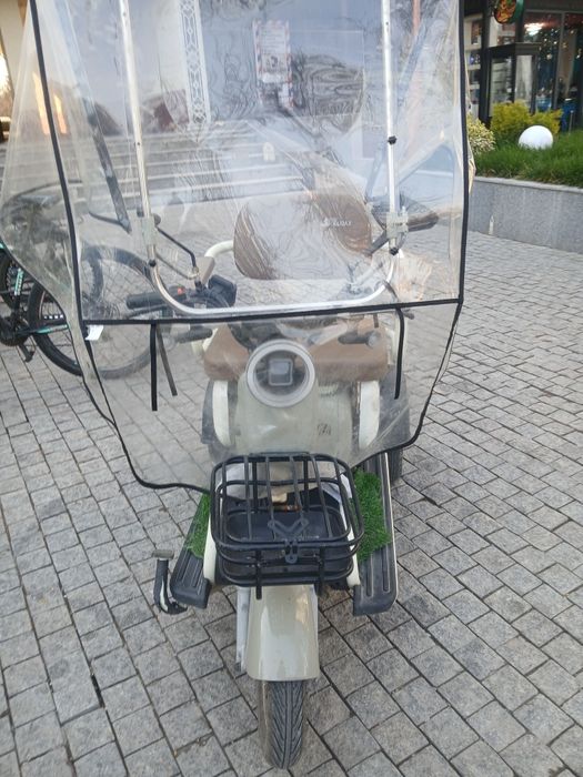 Elektron skutervfthj