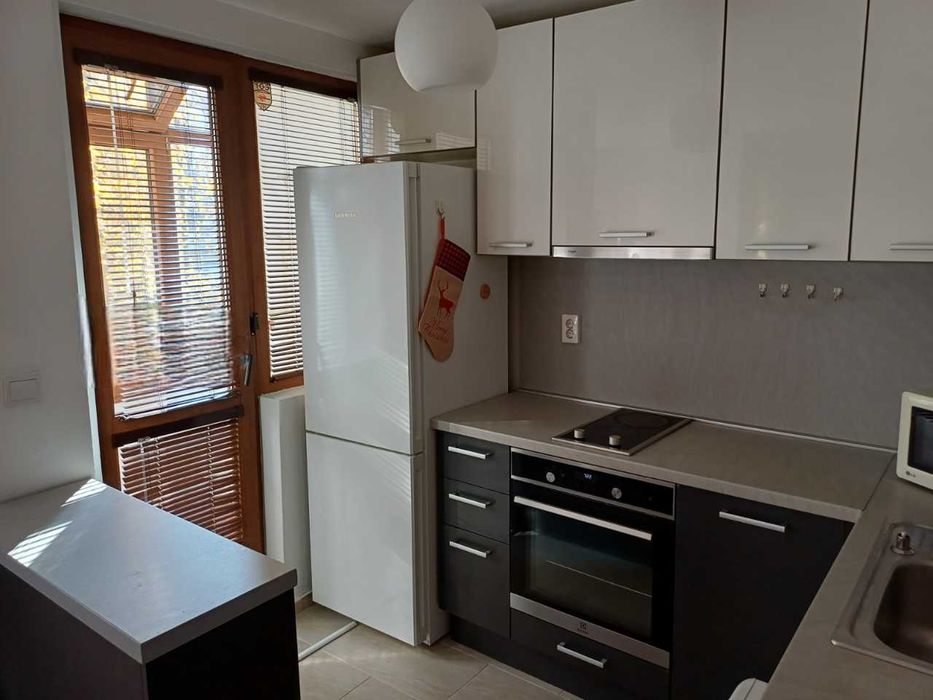 Дава се под наем Двустаен апартамент в София, Витоша - 60 кв.м за 600 € - Снимка #2