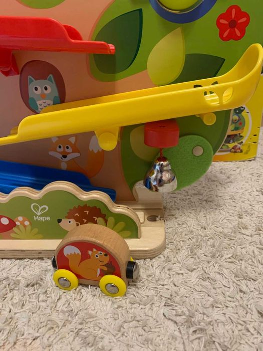 Дървена игра Hape - Железница с катерички