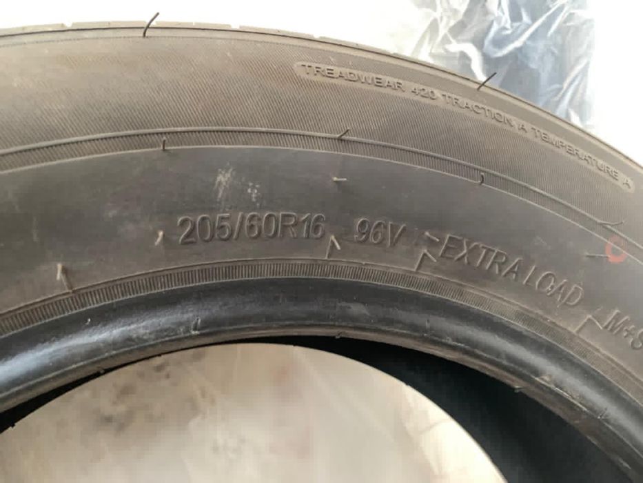 Продам шина от kia cerato