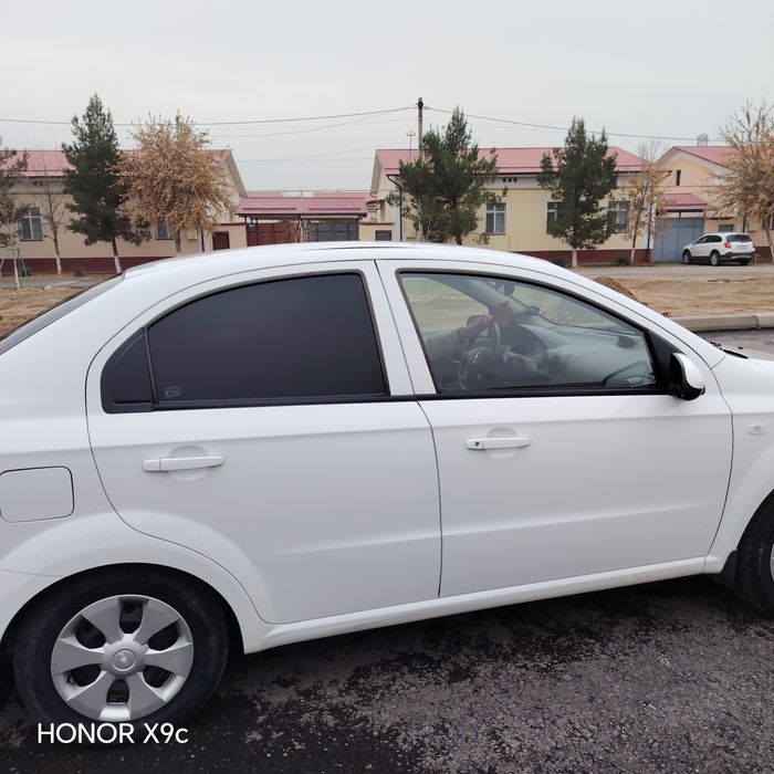 Nexia 3 avto mashinasi