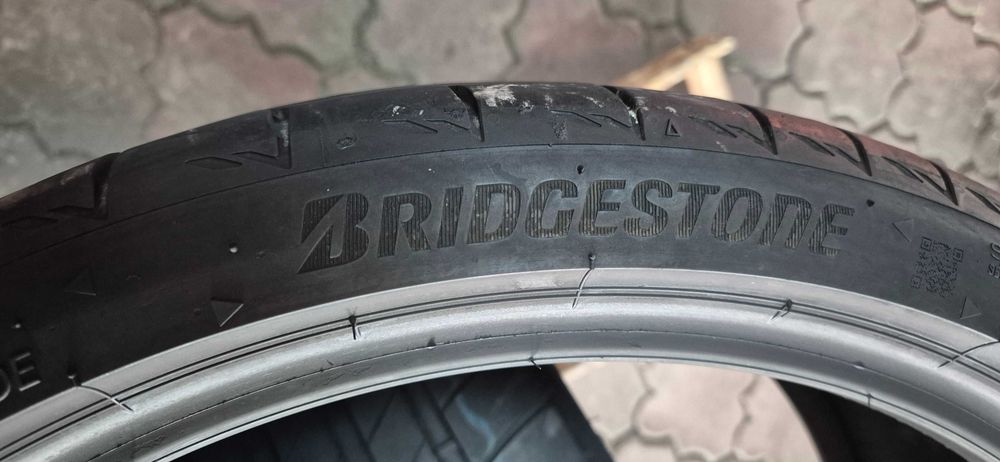 anvelope Bridgestone,Nexen,Vredestein 235/35/19