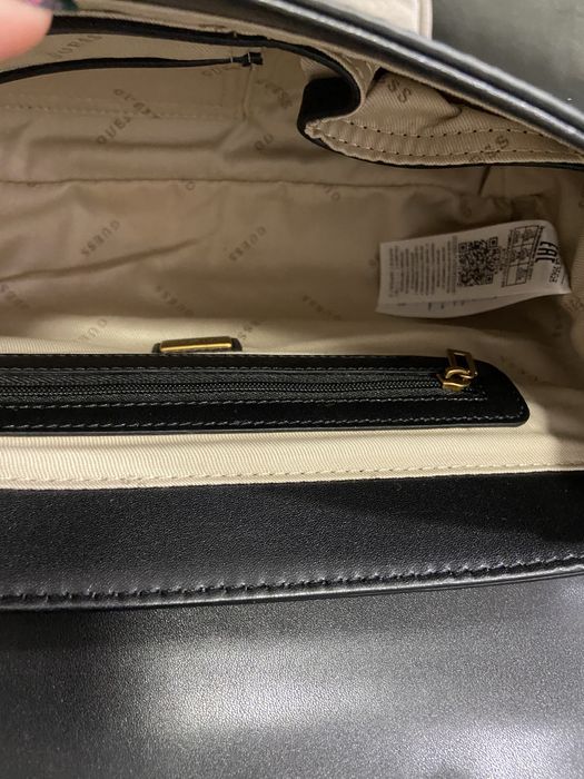 Оригинална чанта Guess