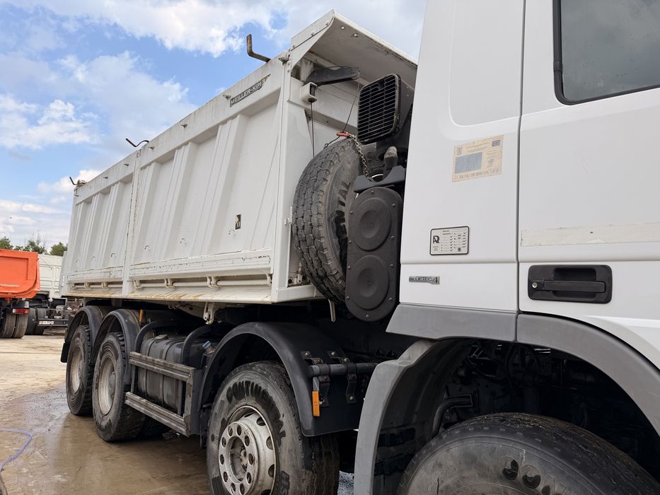 De vanzare basculanta mercedes actros 4141