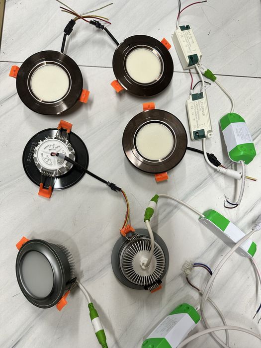 Светильники потолочные б/у