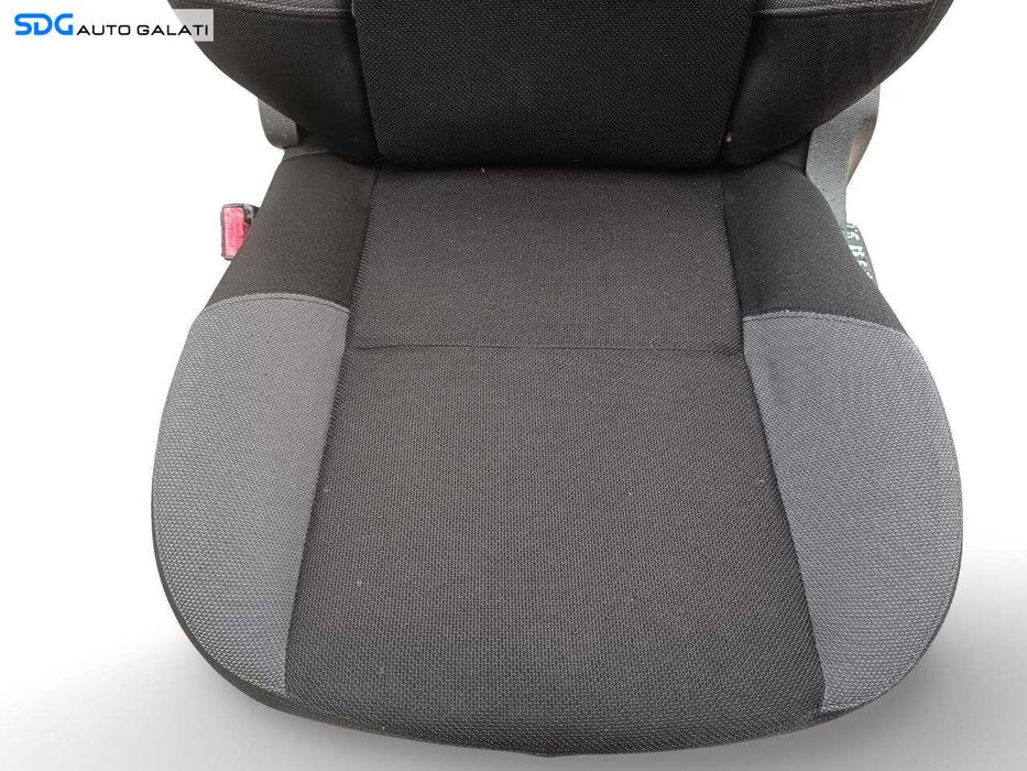 Scaun Scaune Stanga Fata Material Textil Peugeot 207 2006 - 2014 [LN0178]