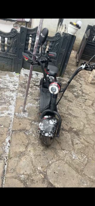 Vând scuter electric