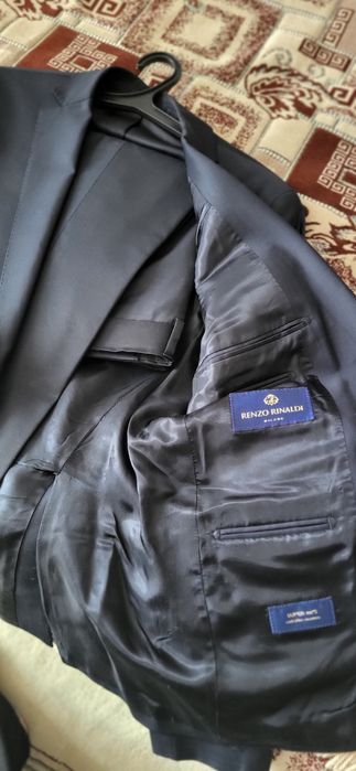 Продам классический Костюм брюки