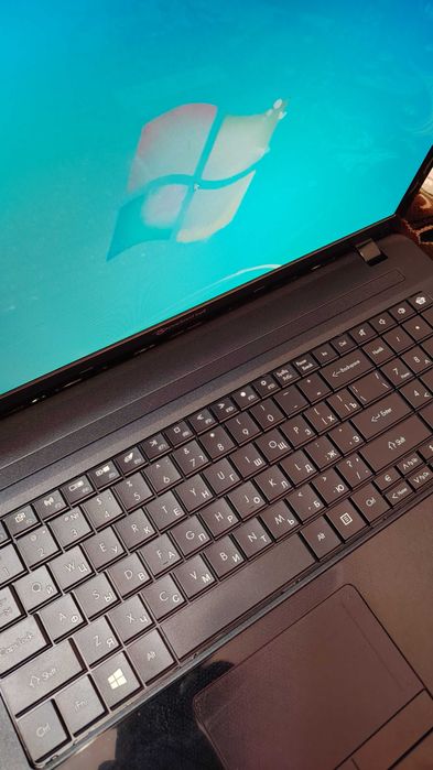 Ноутбук Packard Bell недорого.