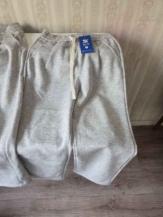 Продаётся две штаны