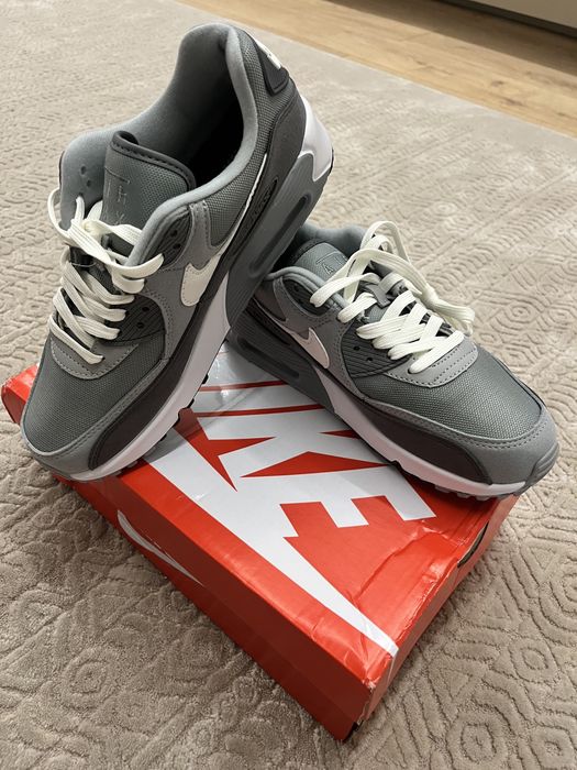 Кроссовки Nike AirMax