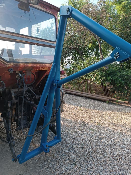 Vând Macara/girafă