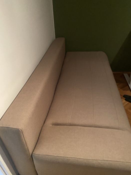 Vand birou si canapea extensibila