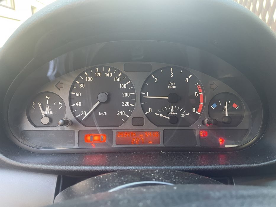 BMW 3 Series 2003 — imagine 5