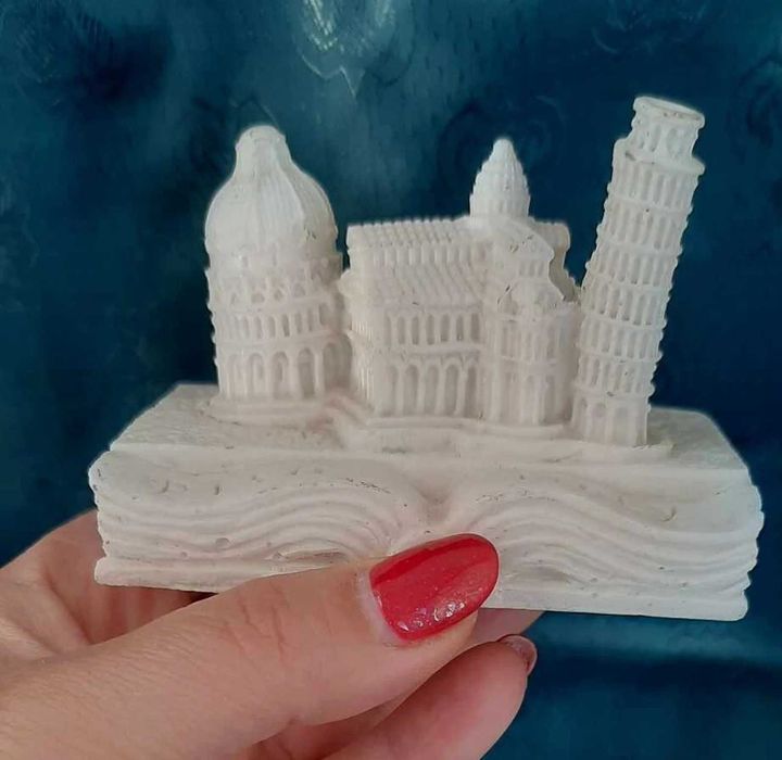 Колекционерски метални и каменни фигурки от различни държави