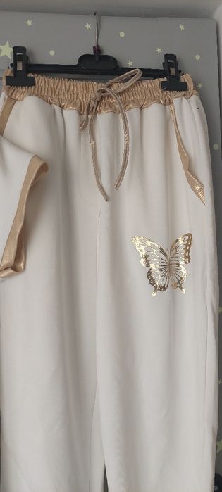 Нов бял дамски комплект, размер М