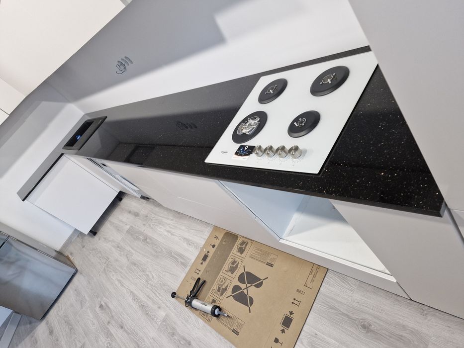 Scări/pervaze/blaturi/glafuri din Granit si Marmură