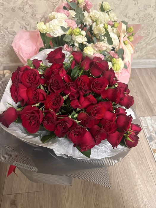 Роза букеты свежий