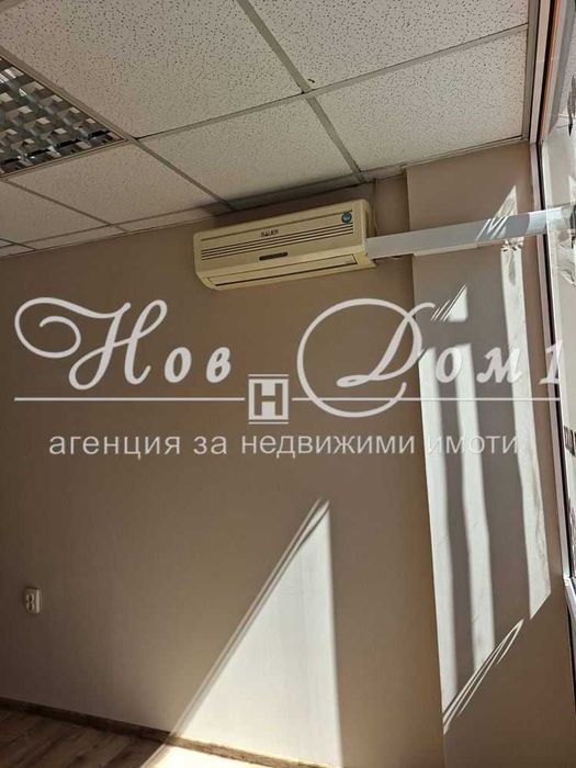 Дава се под наем Магазин в Варна, Център - 18 кв.м за 298.86 € - Снимка #3