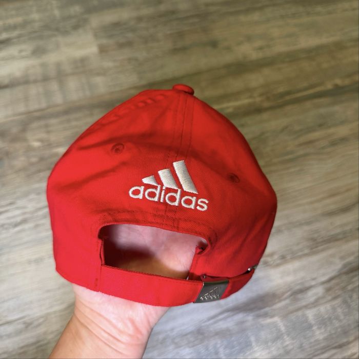 Adidas Bayern Munich - ориг шапка с козирка