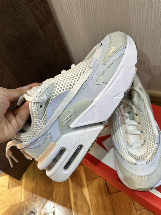 Nike furyosa.