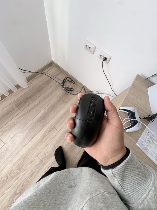 Продавам playstation 5  мишка  и монитор