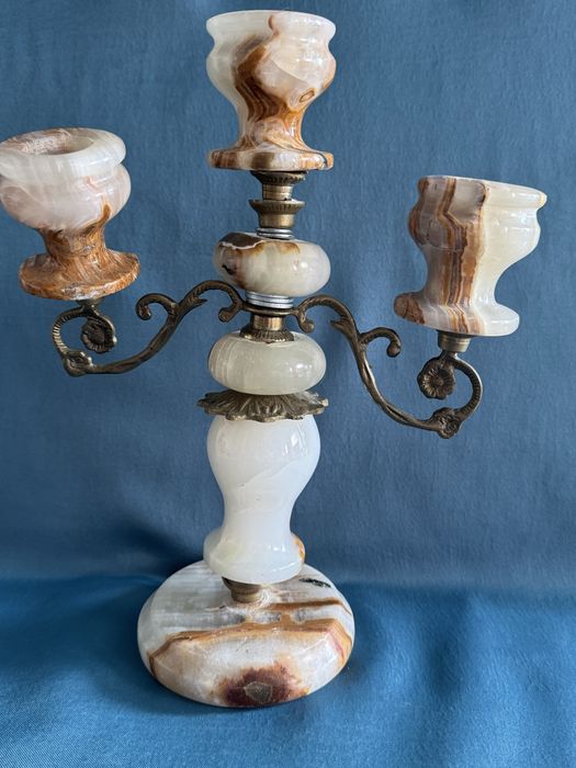 Свещник от Оникс