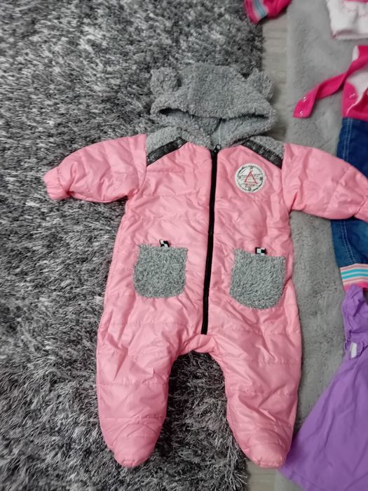 Set hăinuțe aproape noi