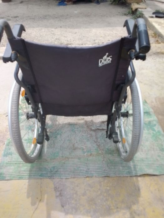 Продам коляску для инвалидов