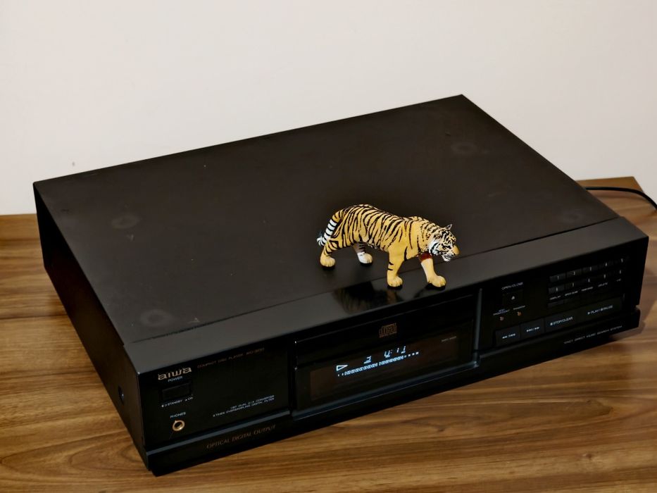 Aiwa XC-300E. Top cd player. Date tehnice mari. Preț fix !