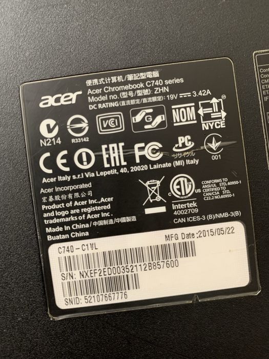 Laptop Acer ChromeOS display spart in rest este complet fara incarcato