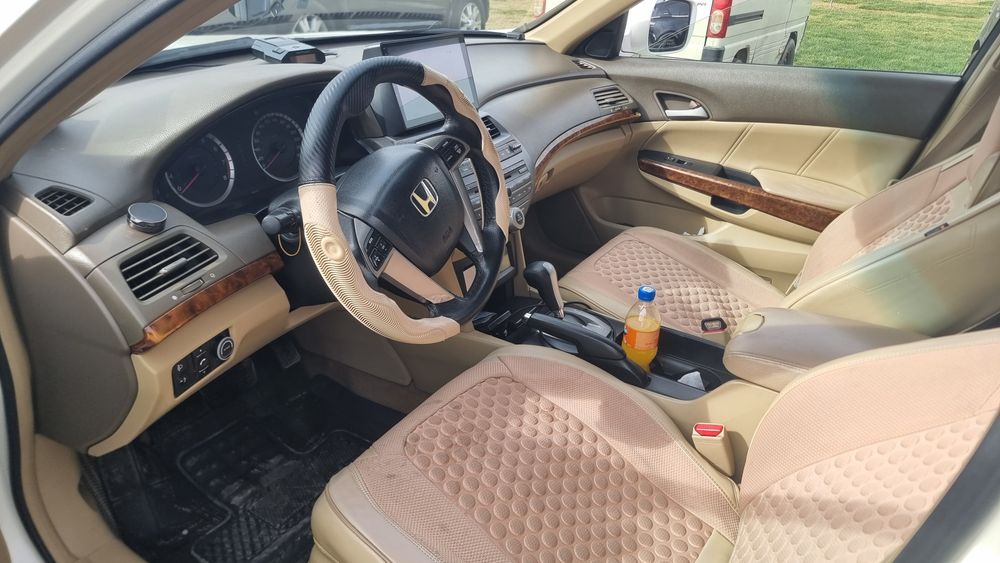 Honda accord своя 2008 год в идеальное состояние