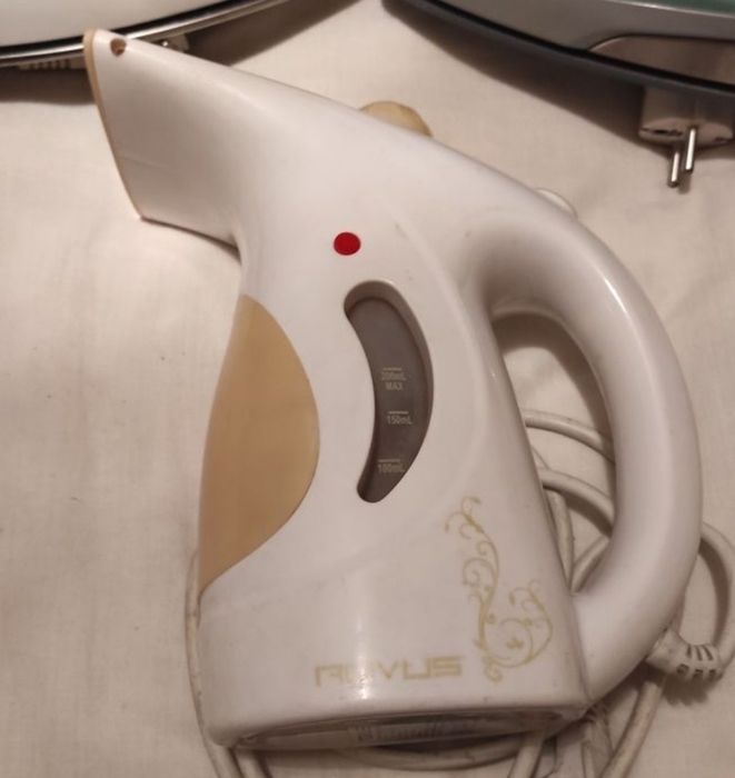 Fier de calcat  cu aburi