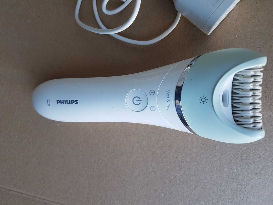Епилатор Philips BRE620