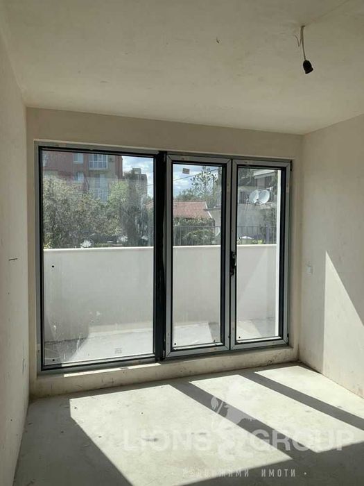 Продава се Двустаен апартамент в Варна, Бриз - 66 кв.м за 1963 €/кв.м - Снимка #8