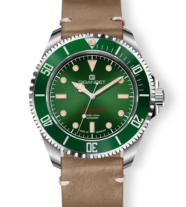 Ceas Automat Gigandet Sea Ground 300 (43mm) – Verde / Curea Piele