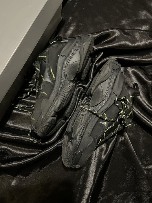 Balenciaga Triple S neon green