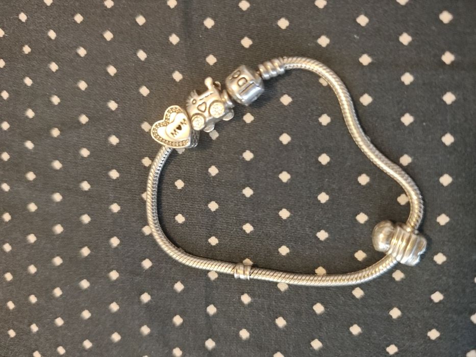 Vând brățară pandora mamă