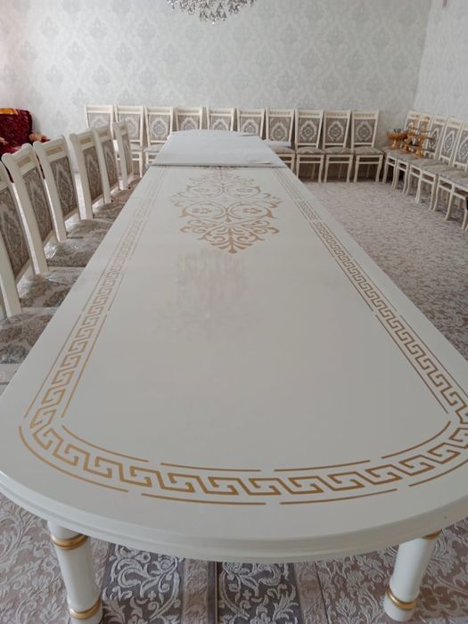 Стол и стулья сатылада срочно