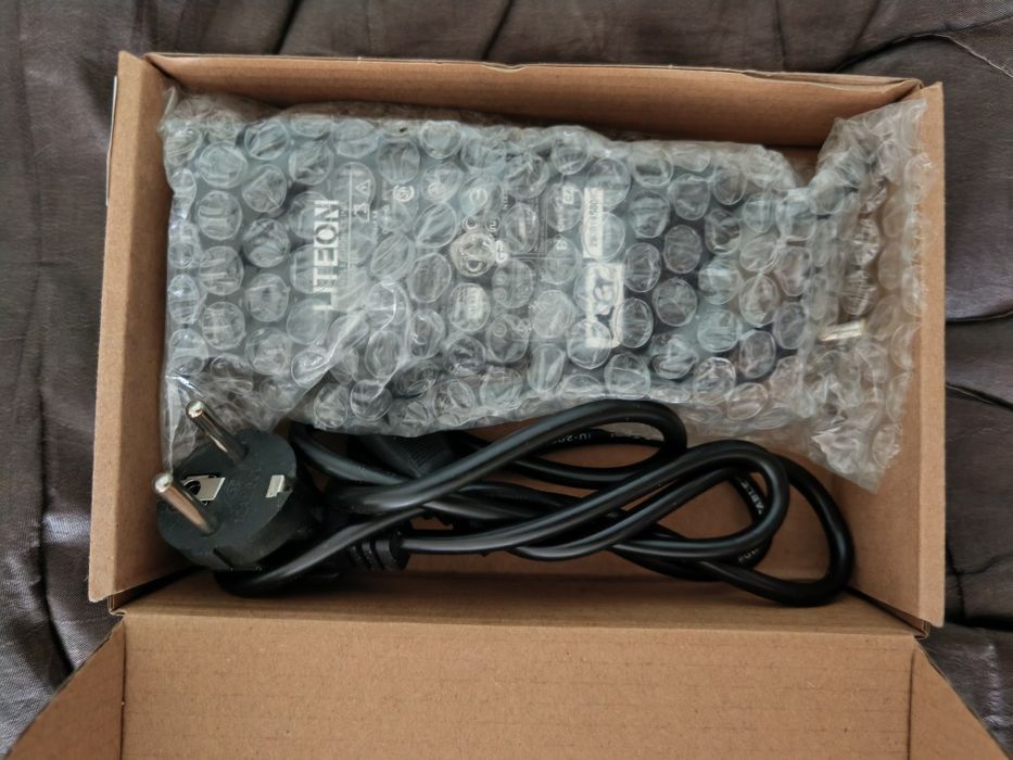 Блок питания для ноутбука