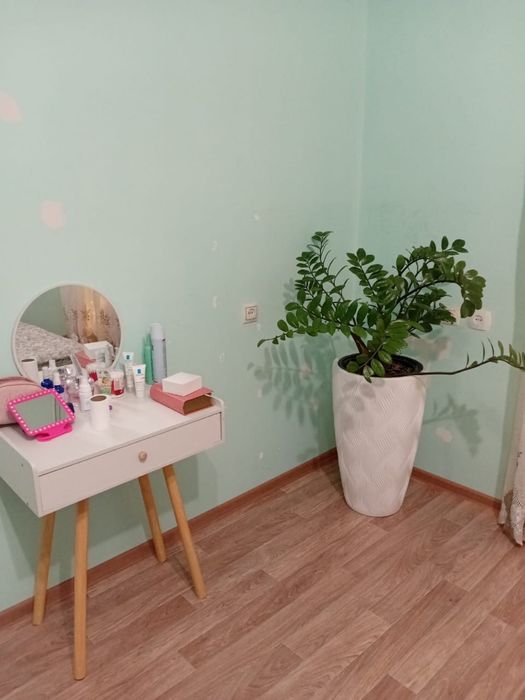 Продам диваны, ковры