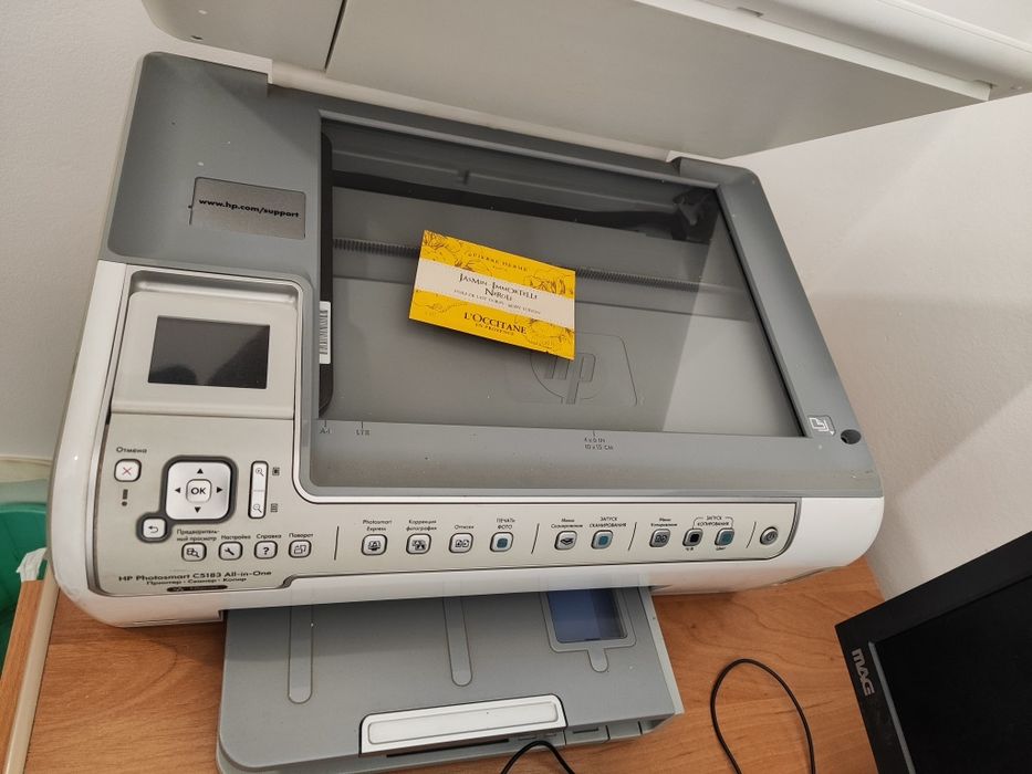 Цветной принтер HP