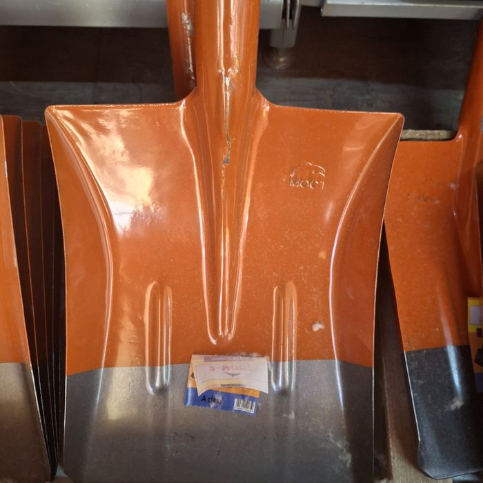 Продаю лопаты совковые