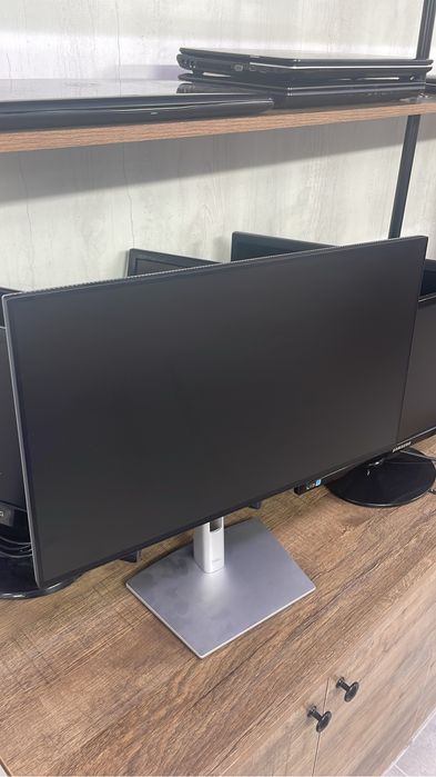 Стильный Большой 24" дюймовый монитор Dell P2319H