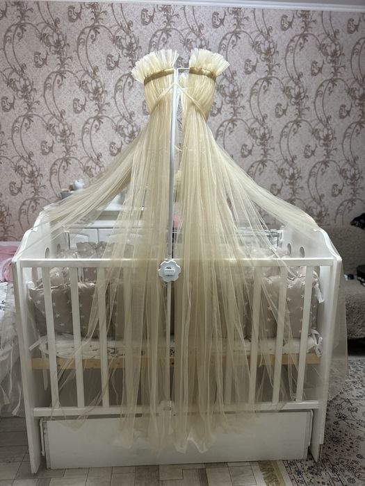 Детская кроватка